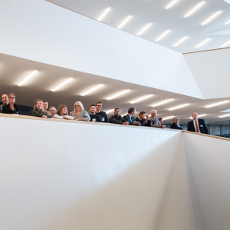Besichtigung der Produktinnovationen bei der Elbphilharmonie - - Foto: Uwe Aufderheide © Architektur Centrum 